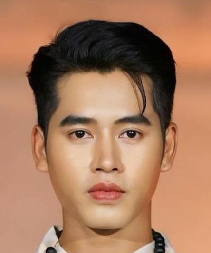 Ron Apichat Boonjaroen photo