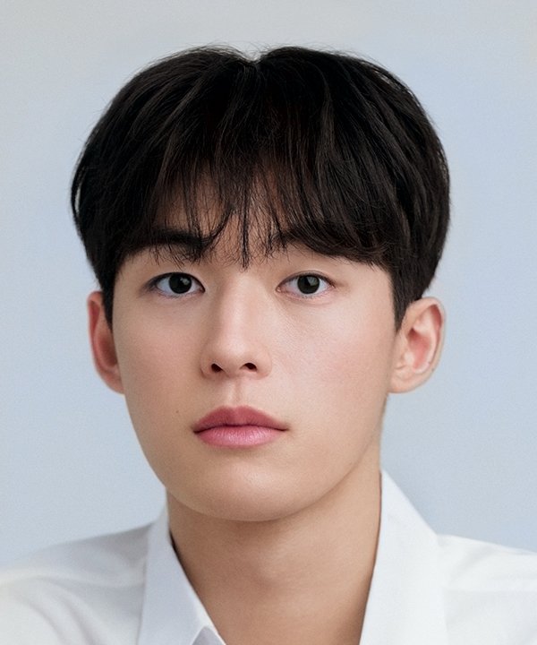 Park Jeong Woo photo