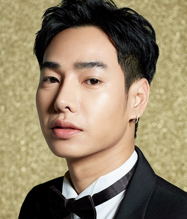 Peck Palitchoke Ayanaputra photo