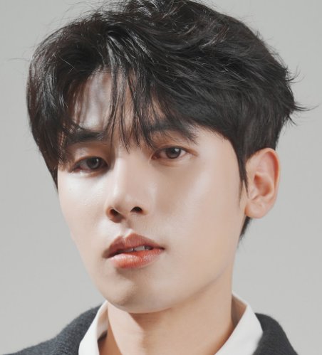 Ahn Kang Ju photo