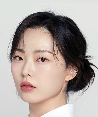 Kim Tae Young photo
