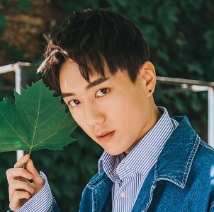Jiang Yi Chen photo