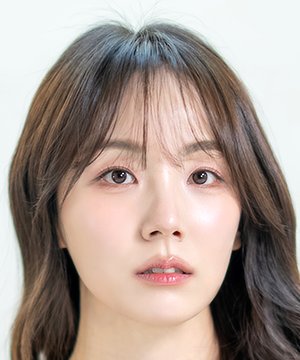Min Chae Yeon photo
