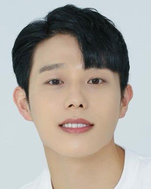 Kim Chi Won photo