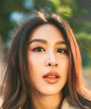 Aim Satida Pinsinchai photo