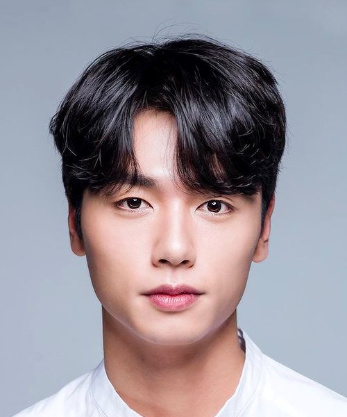Jang Yeon Woo photo
