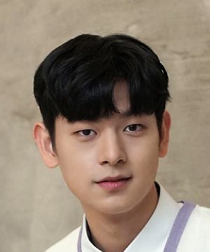 Woo Ji Han photo