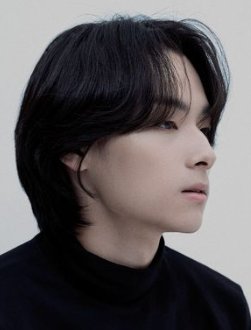 Lee Ye Hwan photo