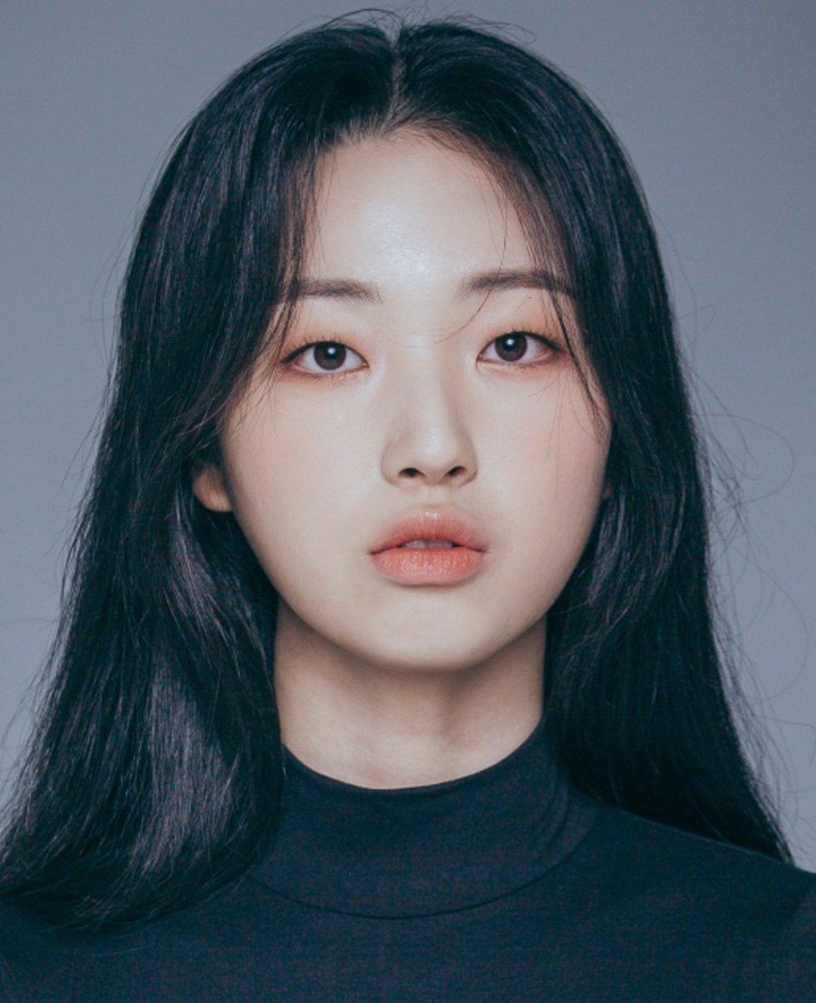 Eun Yeo Jin photo