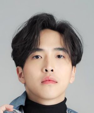 Junior Chokkorn Deotrakul photo
